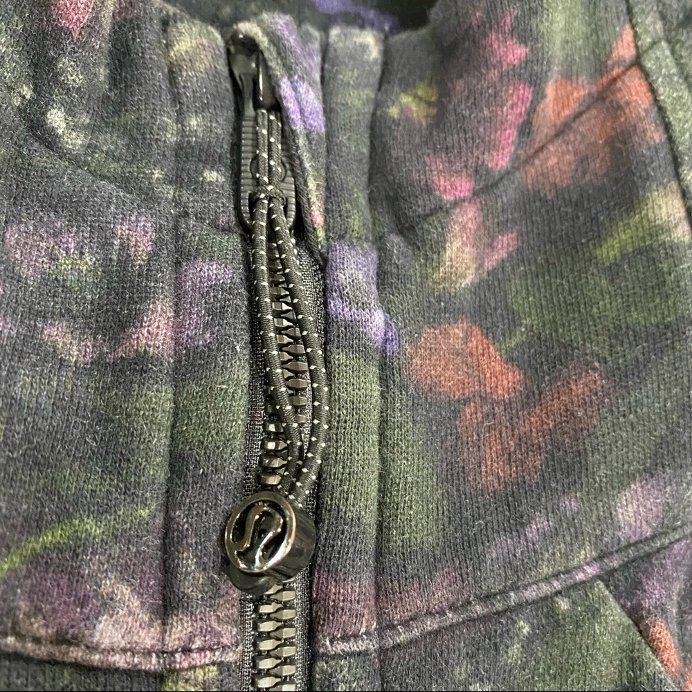 Lululemon Jacket - Picture 9 of 12